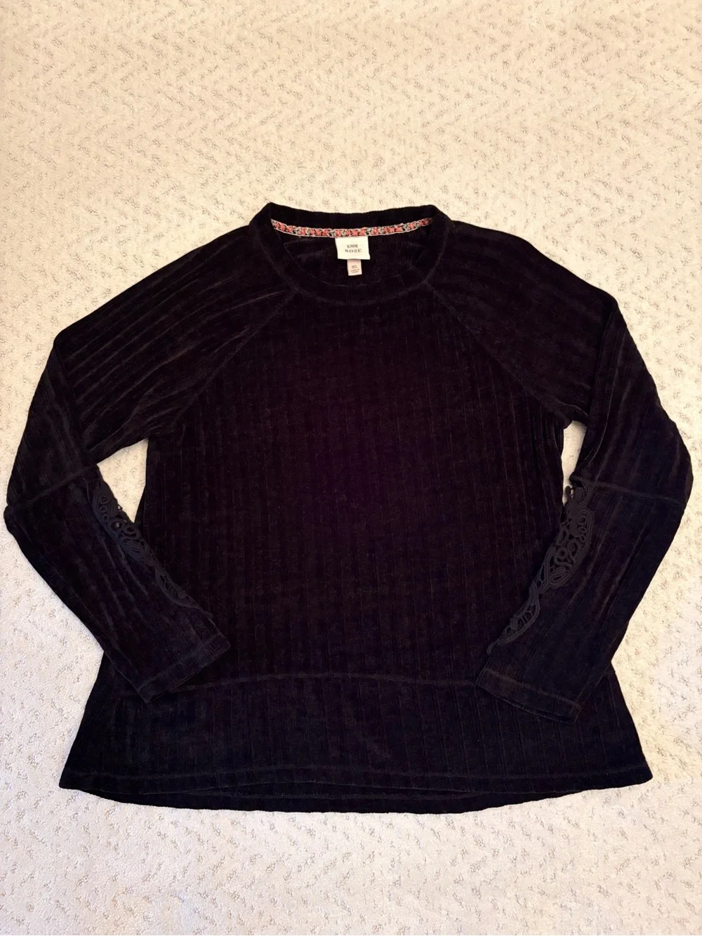 Knox Rose Black Chenille Sweater With Crochet Cut Out Sleeve Size XL Dark Boho
